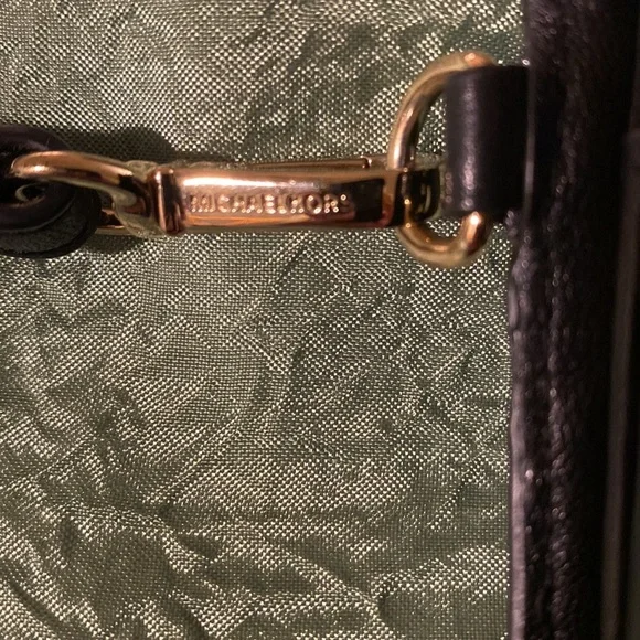 Michael Kors Adele Rose studded Leather Smartphone Wallet Black - Picture 4 of 12